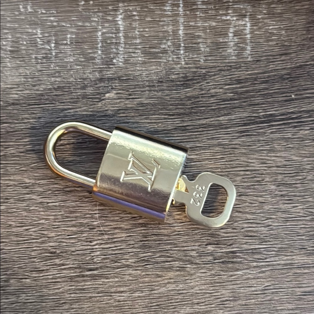 Louis vuitton brass lockset #332 - Picture 1 of 8